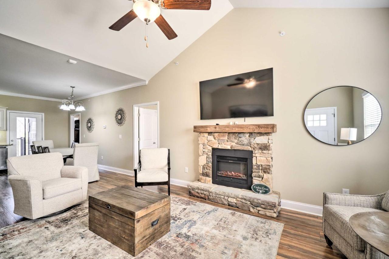 Chic Townsend Condo With Saltwater Pool! Exterior photo