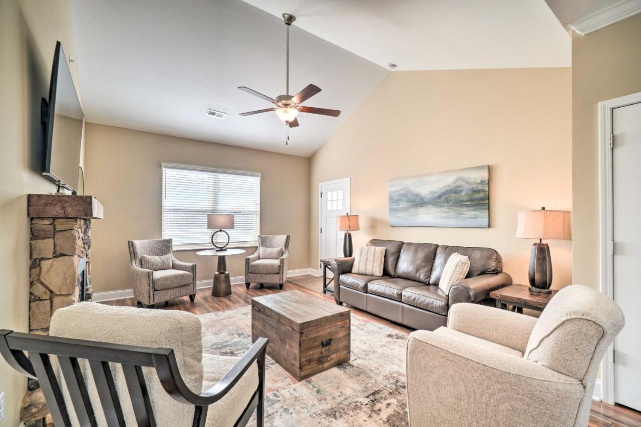 Chic Townsend Condo With Saltwater Pool! Exterior photo