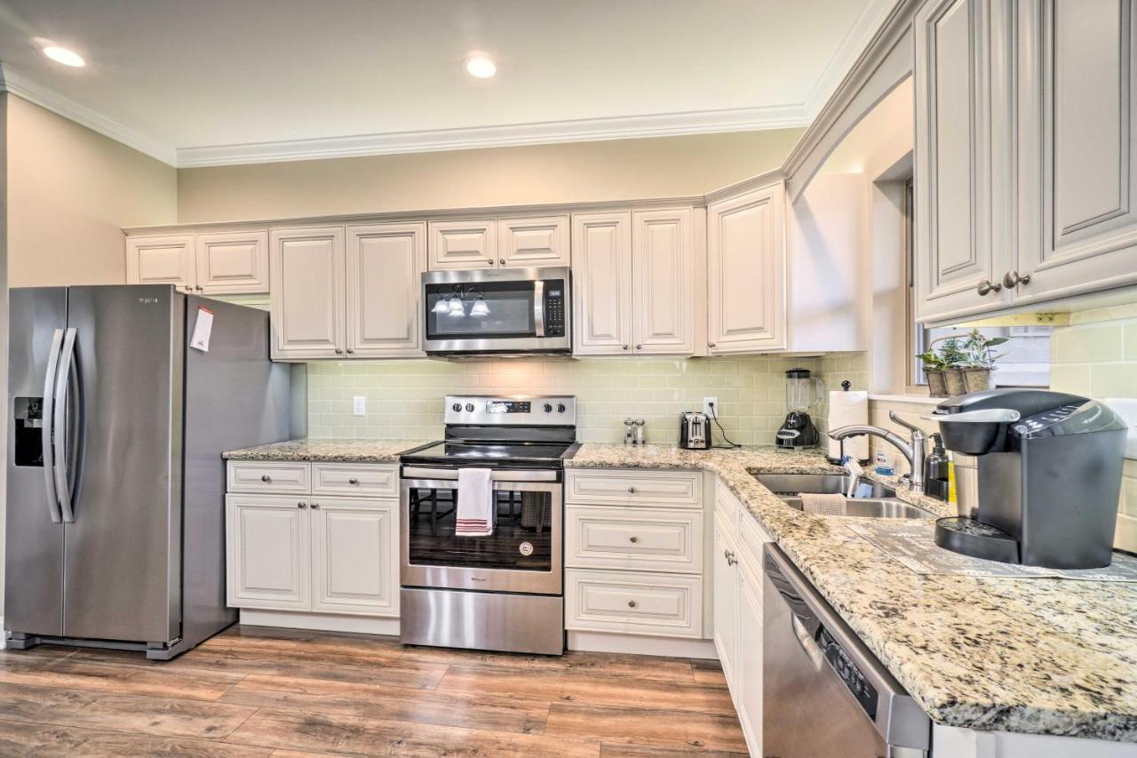 Chic Townsend Condo With Saltwater Pool! Exterior photo